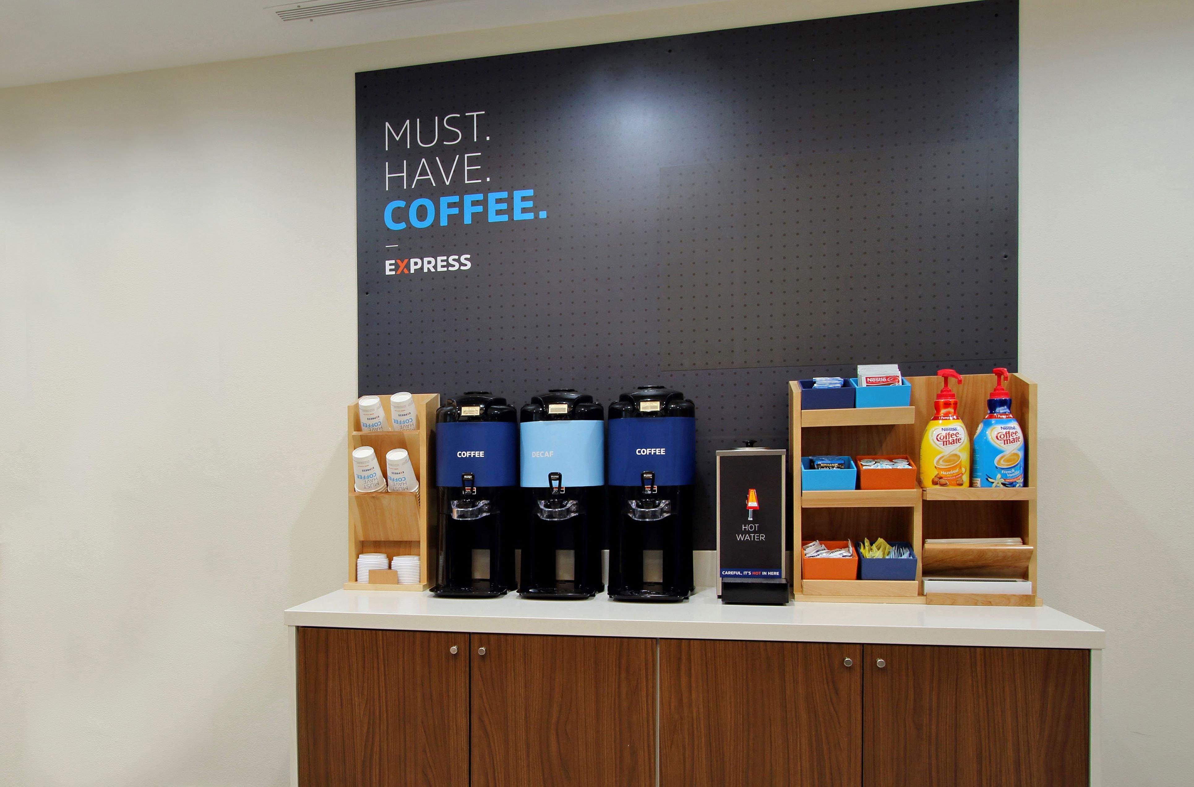 Holiday Inn Express & Suites Cold Lake By Ihg Buitenkant foto