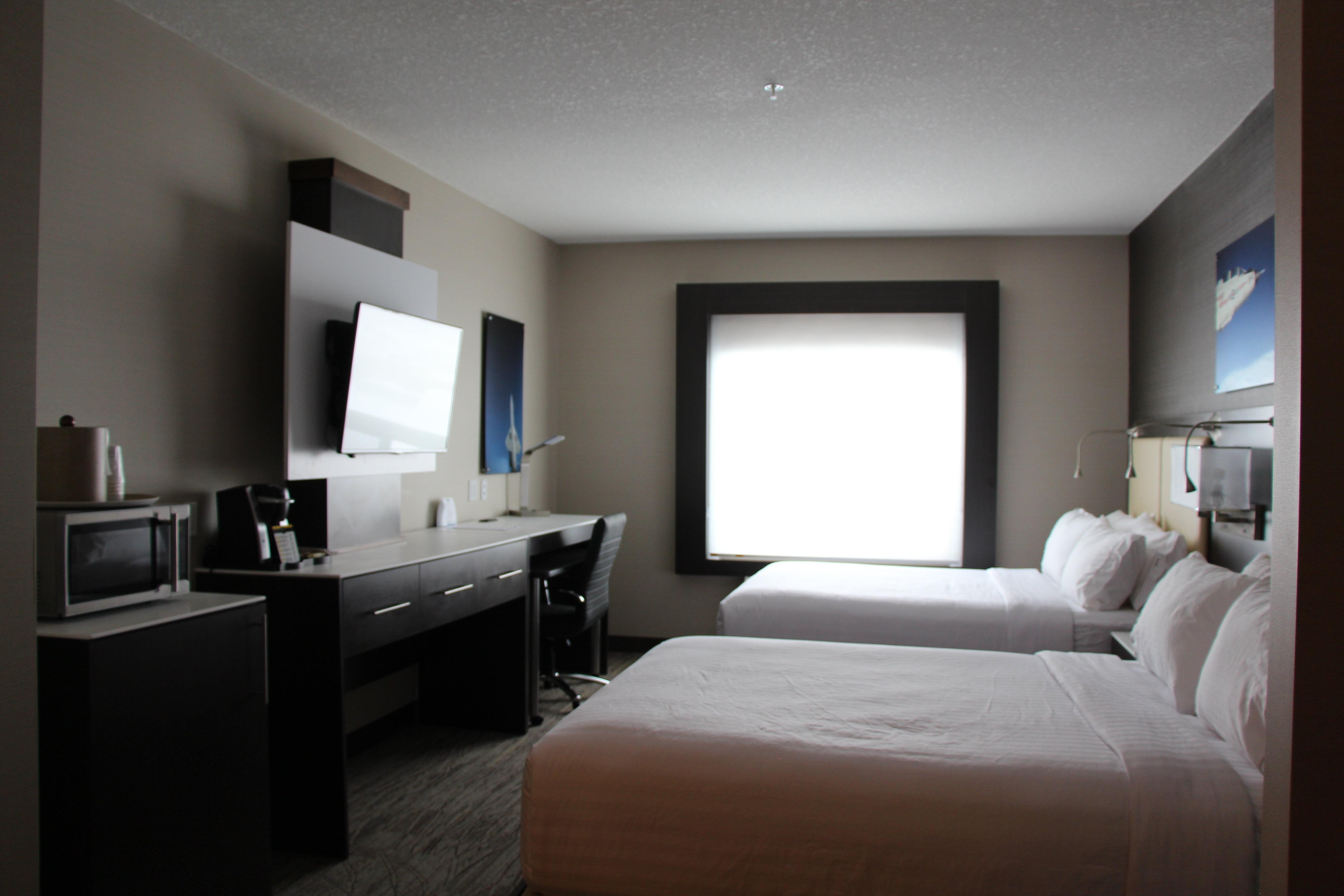 Holiday Inn Express & Suites Cold Lake By Ihg Buitenkant foto